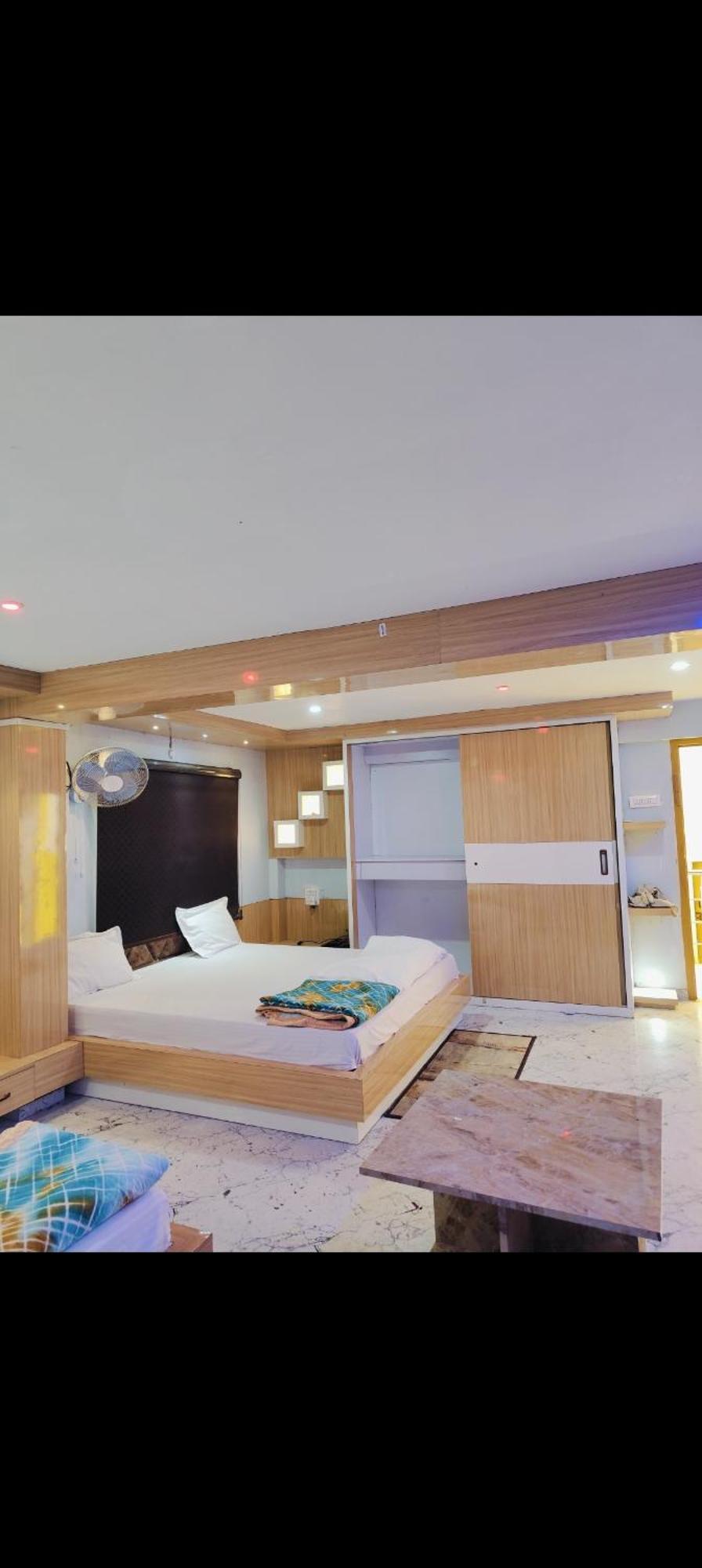 The Maheshwari Residency Hotel Ayodhya Exterior photo